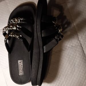 Women's Frisky Slip-on Slides